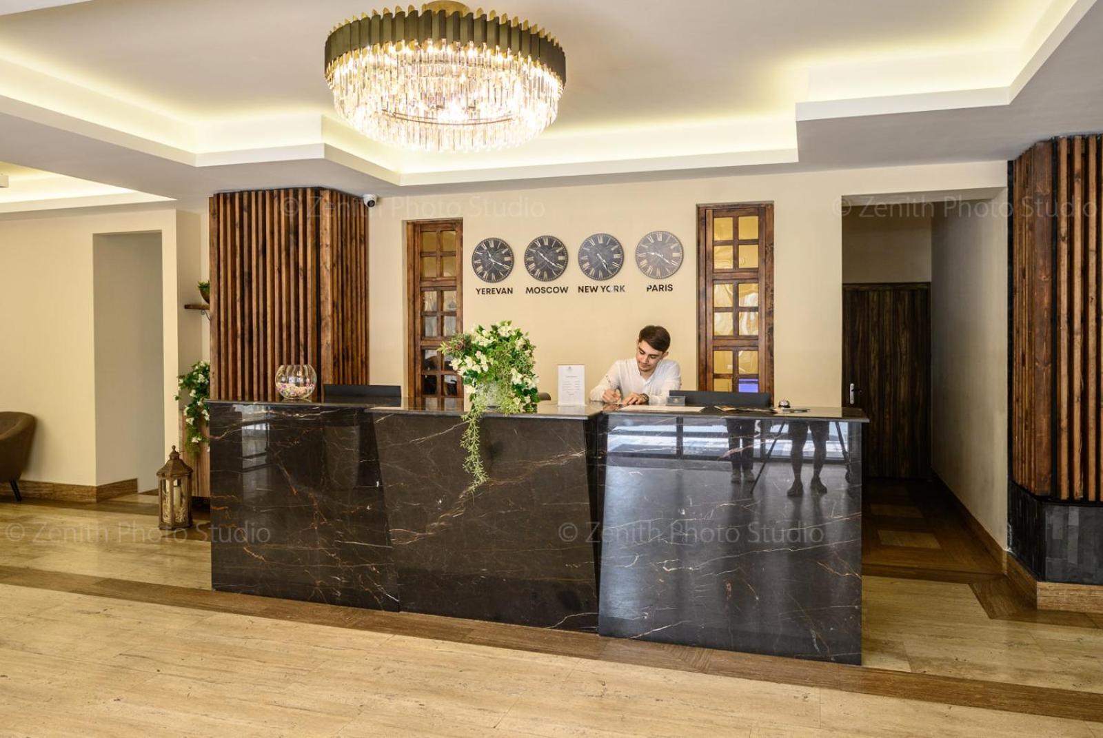Nacho Hotel Yerevan Ngoại thất bức ảnh
