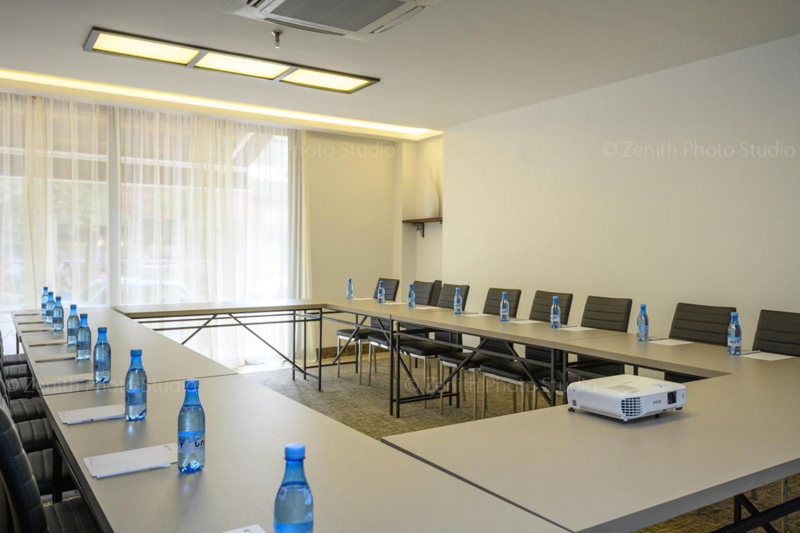 Nacho Hotel Yerevan Ngoại thất bức ảnh